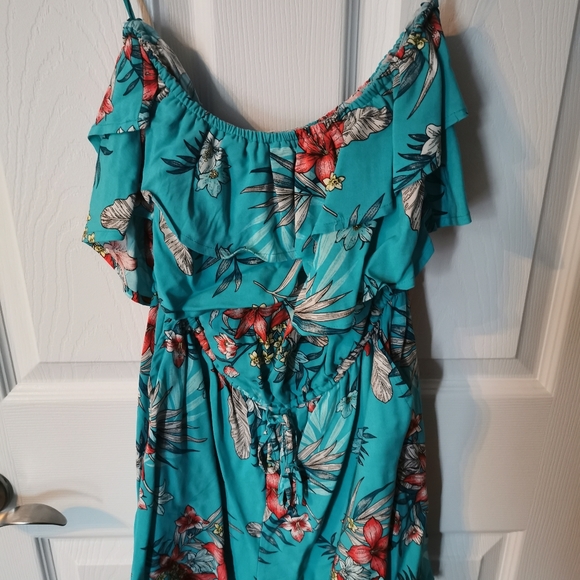 2 rompers - Picture 2 of 2